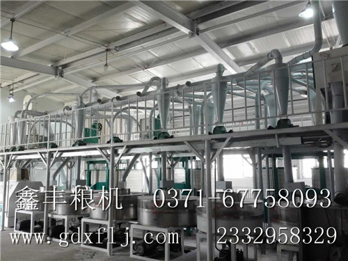 新疆奇臺(tái)縣8組臥式石磨面粉機(jī)